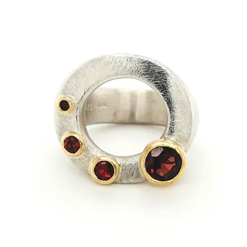 Silberring mit Granat